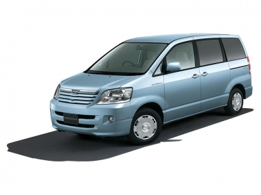 Коврики из экокожи 3D Toyota Noah II R70 (2007-2013)(8 мест) комплектация с салазками (правый руль)*